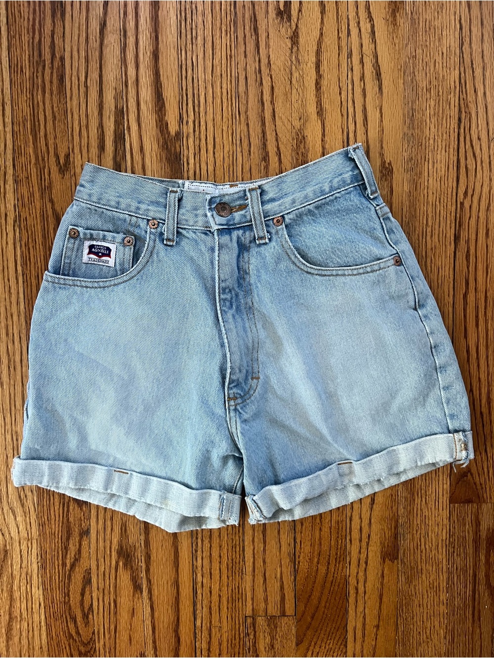 Vintage Claudio Agnelli Light Wash Denim Shorts - Women's  Sz. 26/1  Made in USA